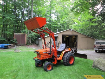 Kubota B6200E loader bucket raised by Arthur R., Torrance, Ontario, CN