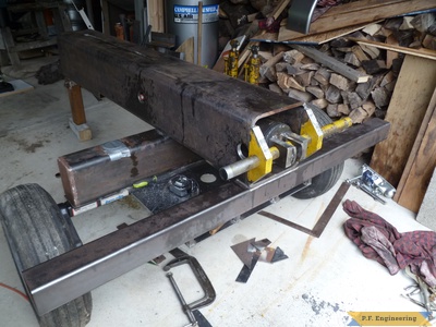 log splitter hydraulic cylinder base mount from left